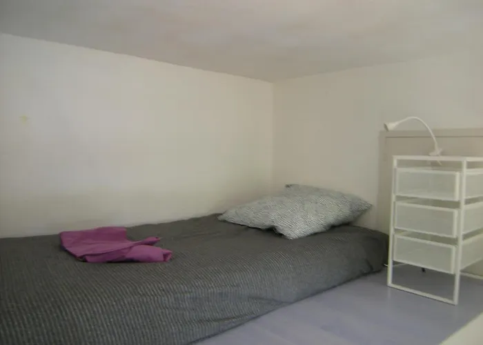 Av Gambetta Appartement *